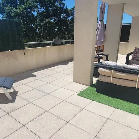 Grand 2 Pieces Avec Belle Terrasse & Barbecue Apartment *